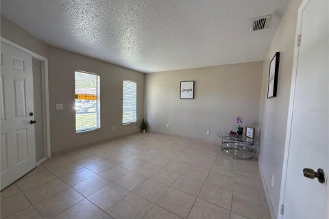 Appartement à louer à Longwood, Floride: 2 chambres, 77.67 m2 № 2398446 - photo 2