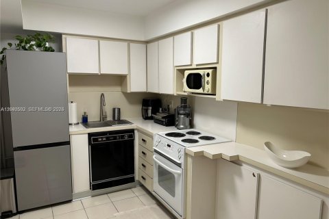 Copropriété à louer à Aventura, Floride: 2 chambres, 100.61 m2 № 2384644 - photo 7