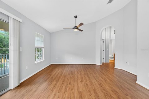 Condo in Tampa, Florida, 2 bedrooms  № 1866029 - photo 12