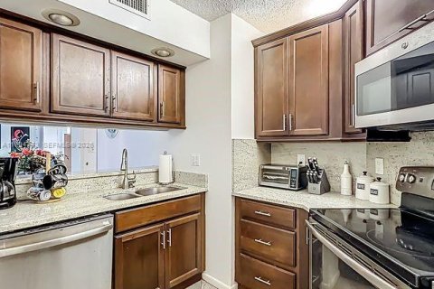 Copropriété à vendre à Plantation, Floride: 2 chambres, 88.26 m2 № 2055837 - photo 10