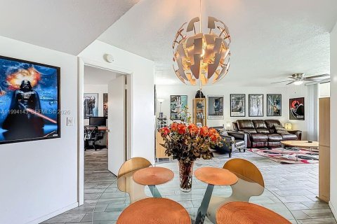 Copropriété à vendre à Plantation, Floride: 2 chambres, 88.26 m2 № 2055837 - photo 12