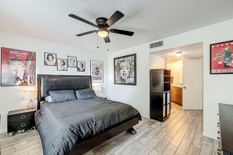 Copropriété à vendre à Plantation, Floride: 2 chambres, 88.26 m2 № 2055837 - photo 25