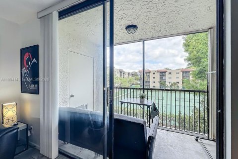 Copropriété à vendre à Plantation, Floride: 2 chambres, 88.26 m2 № 2055837 - photo 22