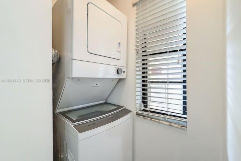 Copropriété à vendre à Plantation, Floride: 2 chambres, 88.26 m2 № 2055837 - photo 11