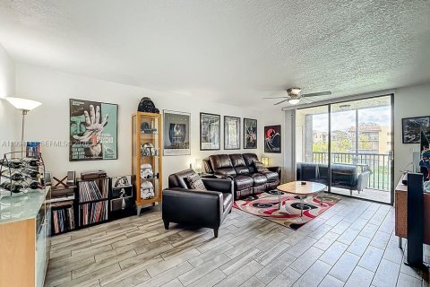 Copropriété à vendre à Plantation, Floride: 2 chambres, 88.26 m2 № 2055837 - photo 19