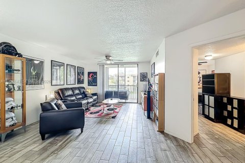 Copropriété à vendre à Plantation, Floride: 2 chambres, 88.26 m2 № 2055837 - photo 14