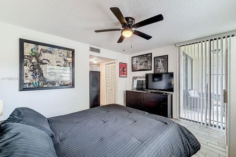 Copropriété à vendre à Plantation, Floride: 2 chambres, 88.26 m2 № 2055837 - photo 24