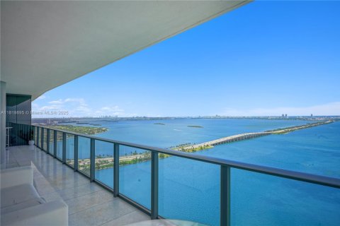 Купить кондоминиум в Майами, Флорида 3 спальни, 151.8м2, № 1962025 - фото 19