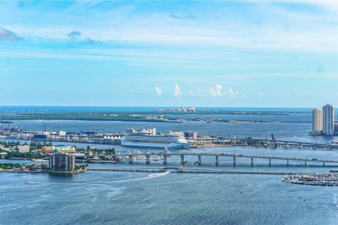 Купить кондоминиум в Майами, Флорида 3 спальни, 151.8м2, № 1962025 - фото 18