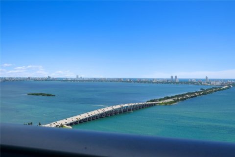 Купить кондоминиум в Майами, Флорида 3 спальни, 151.8м2, № 1962025 - фото 28