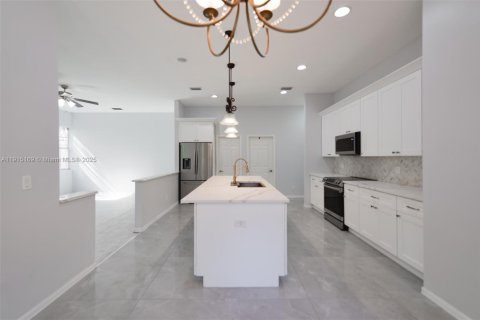 Купить виллу или дом в Корал-Спрингс, Флорида 5 спален, 267.47м2, № 1971383 - фото 29