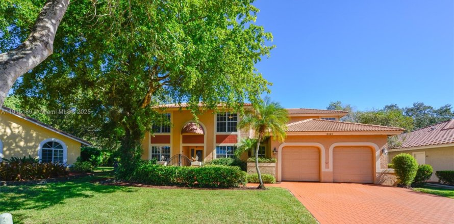 Дом в Корал-Спрингс, Флорида 5 спален, 267.47м2 № 1971383