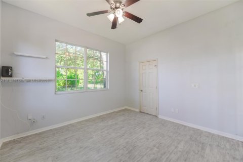 Купить виллу или дом в Корал-Спрингс, Флорида 5 спален, 267.47м2, № 1971383 - фото 21