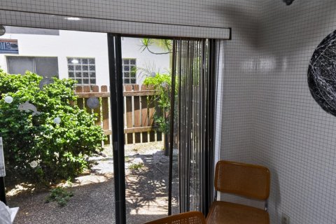 Condo in Boynton Beach, Florida, 2 bedrooms  № 2253944 - photo 3