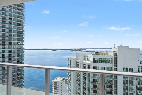Copropriété à louer à Miami, Floride: 3 chambres, 134.8 m2 № 2286779 - photo 3