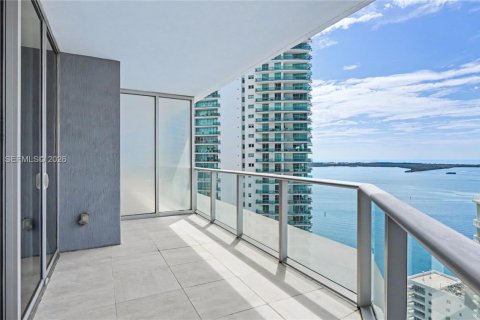 Copropriété à louer à Miami, Floride: 3 chambres, 134.8 m2 № 2286779 - photo 7