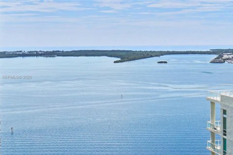 Copropriété à louer à Miami, Floride: 3 chambres, 134.8 m2 № 2286779 - photo 2