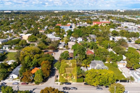 Купить коммерческую недвижимость в Майами, Флорида № 2054315 - фото 15