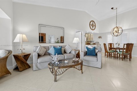 Condominio en venta en St. Lucie, Florida, 2 dormitorios, 110.74 m2 № 1893163 - foto 18