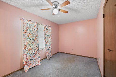 Villa ou maison à vendre à St. Lucie, Floride: 2 chambres, 111.85 m2 № 2265805 - photo 20