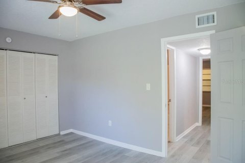 Condo in Lake Wales, Florida, 2 bedrooms  № 1737124 - photo 14