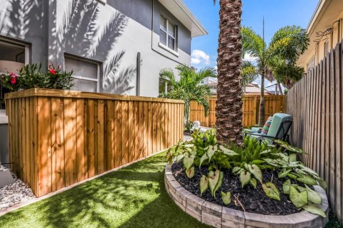 Condominio en alquiler en Sarasota, Florida, 1 dormitorio, 72.93 m2 № 1761200 - foto 28