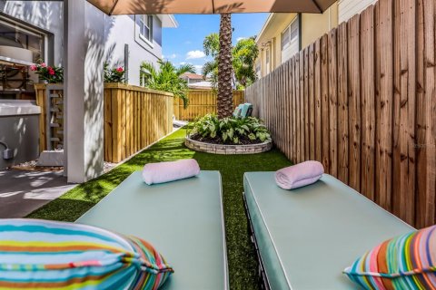 Condominio en alquiler en Sarasota, Florida, 1 dormitorio, 72.93 m2 № 1761200 - foto 27