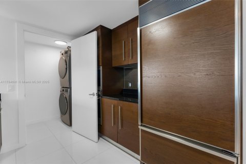 Copropriété à louer à Miami, Floride: 2 chambres, 116.59 m2 № 1738701 - photo 14