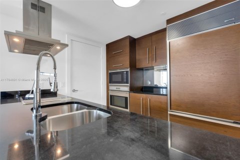 Copropriété à louer à Miami, Floride: 2 chambres, 116.59 m2 № 1738701 - photo 13