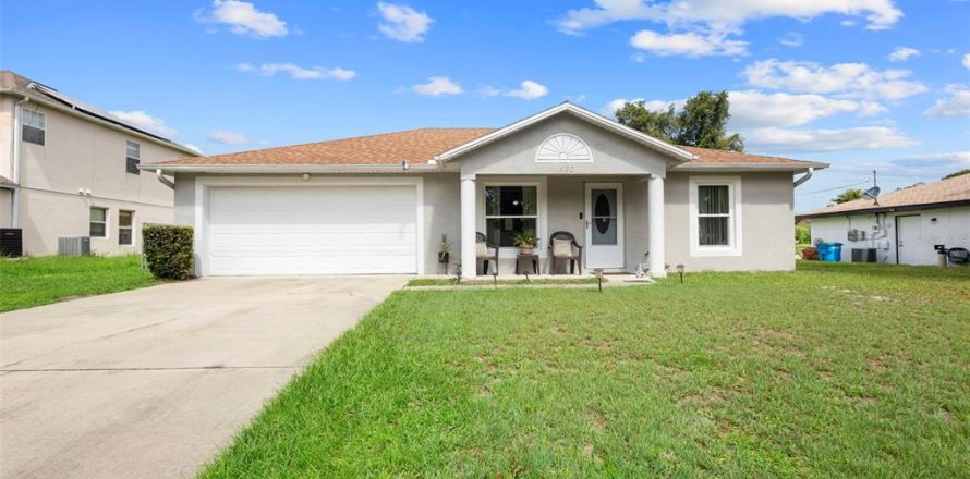 Villa ou maison à Deltona, Floride 3 chambres, 113.15 m2 № 1898603