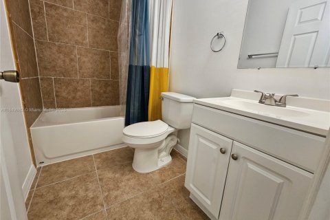 Villa ou maison à louer à Cape Coral, Floride: 3 chambres № 1881508 - photo 24