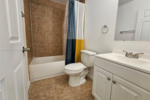 Villa ou maison à louer à Cape Coral, Floride: 3 chambres № 1881508 - photo 23