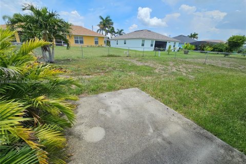 Villa ou maison à louer à Cape Coral, Floride: 3 chambres № 1881508 - photo 16