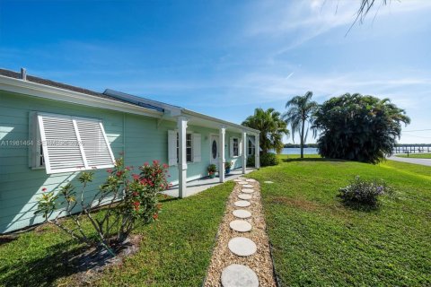 Купить виллу или дом в Палм Сити, Флорида 2 спальни, 126.63м2, № 2043376 - фото 2