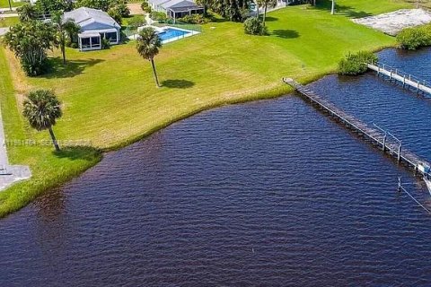 Купить виллу или дом в Палм Сити, Флорида 2 спальни, 126.63м2, № 2043376 - фото 3