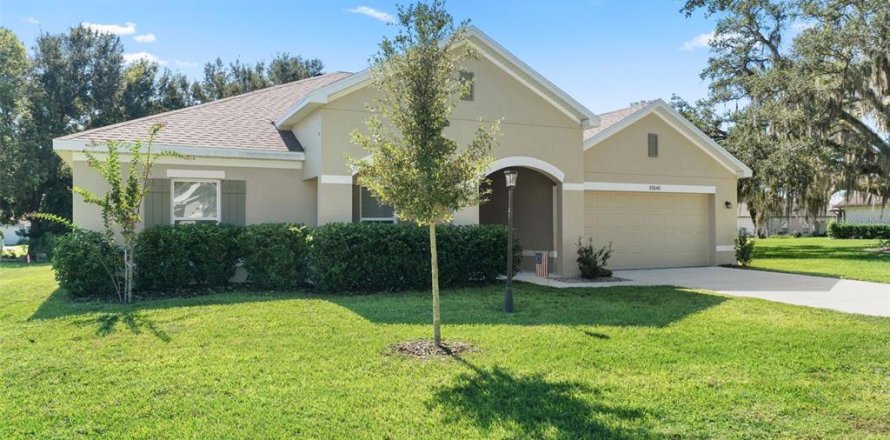 Villa ou maison à Dade City, Floride 3 chambres, 189.89 m2 № 2416523