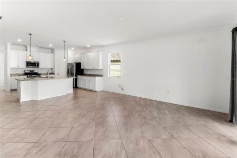 Villa ou maison à louer à Bradenton, Floride: 2 chambres, 182.55 m2 № 2413936 - photo 17