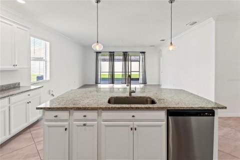 Villa ou maison à louer à Bradenton, Floride: 2 chambres, 182.55 m2 № 2413936 - photo 18