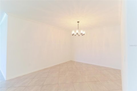 Villa ou maison à louer à Bradenton, Floride: 2 chambres, 182.55 m2 № 2413936 - photo 30