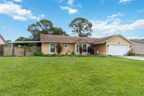 Villa ou maison à vendre à Cocoa, Floride: 3 chambres, 113.34 m2 № 2143391 - photo 2