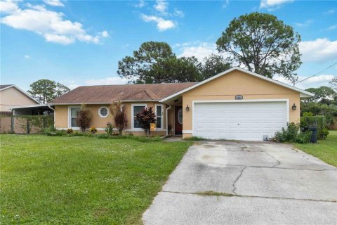 Villa ou maison à vendre à Cocoa, Floride: 3 chambres, 113.34 m2 № 2143391 - photo 3