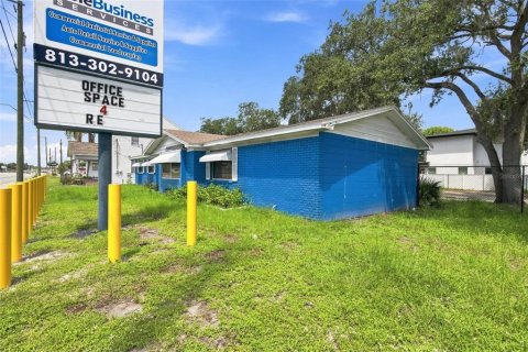 Immobilier commercial à Tampa, Floride 190.08 m2 № 2324307