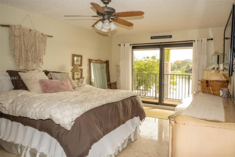 Touwnhouse à vendre à Davie, Floride: 3 chambres, 176.33 m2 № 2068676 - photo 10
