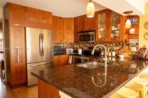 Touwnhouse à vendre à Davie, Floride: 3 chambres, 176.33 m2 № 2068676 - photo 6