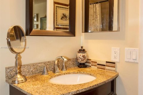 Touwnhouse à vendre à Davie, Floride: 3 chambres, 176.33 m2 № 2068676 - photo 16