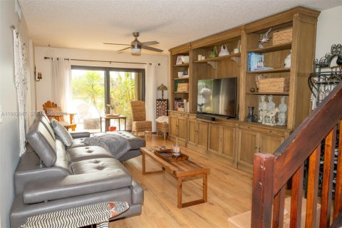 Touwnhouse à vendre à Davie, Floride: 3 chambres, 176.33 m2 № 2068676 - photo 8