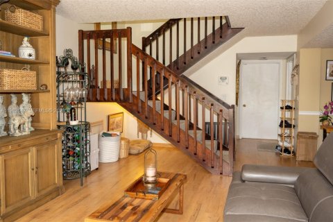 Touwnhouse à vendre à Davie, Floride: 3 chambres, 176.33 m2 № 2068676 - photo 7