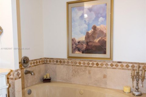 Touwnhouse à vendre à Davie, Floride: 3 chambres, 176.33 m2 № 2068676 - photo 13