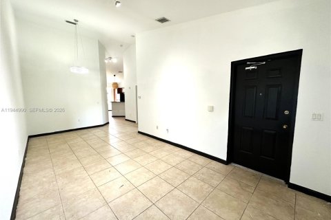 Condo in Homestead, Florida, 2 bedrooms  № 2001479 - photo 6