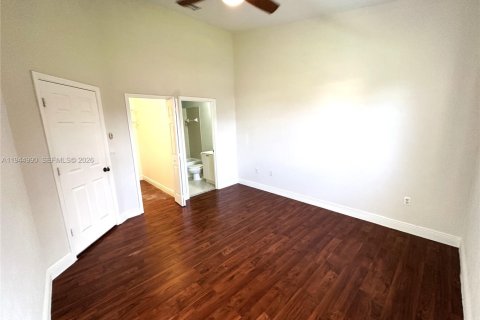 Condo in Homestead, Florida, 2 bedrooms  № 2001479 - photo 16